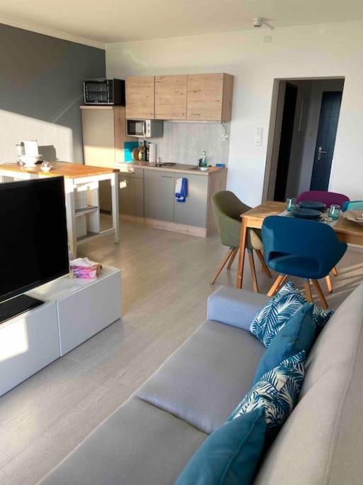 Schoene Ferienwohnung Mit Wolfgangseeblick Strobl Bagian luar foto