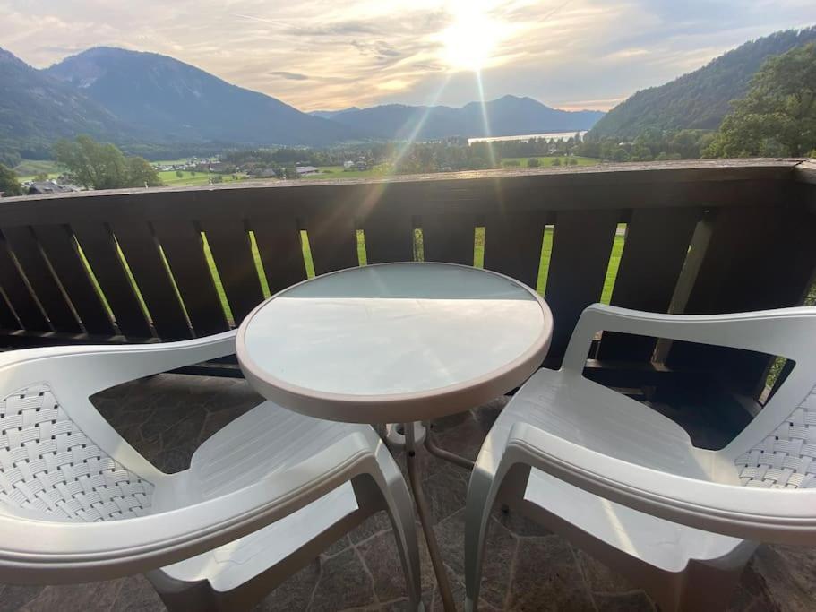Schoene Ferienwohnung Mit Wolfgangseeblick Strobl Bagian luar foto